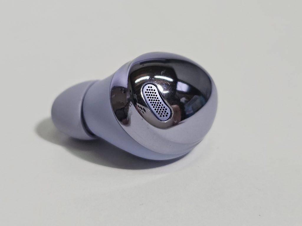 samsung galaxy buds pro oortje links paars | 2dehands zijkant