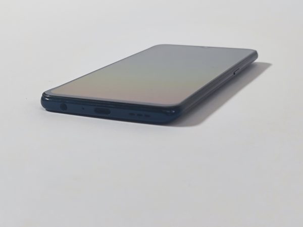 oppo a91 128gb zwart 4g zij-aanzicht
