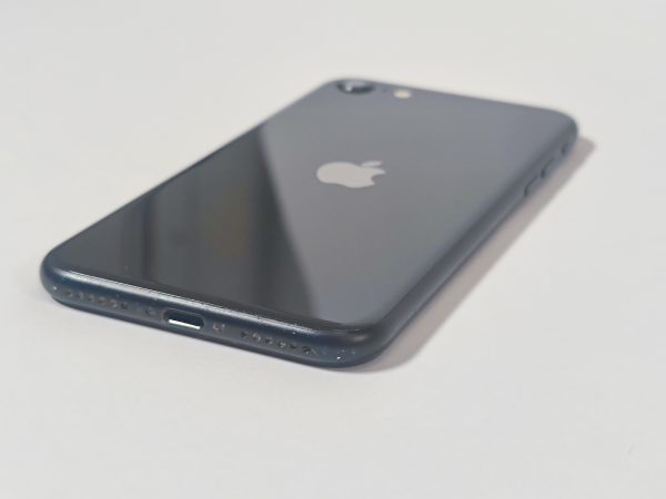 apple iphone se (2020) 128gb zwart 100% accu zij-aanzicht