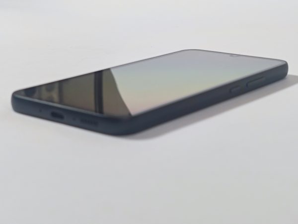 samsung galaxy a32 5g 128gb zwart zij-aanzicht