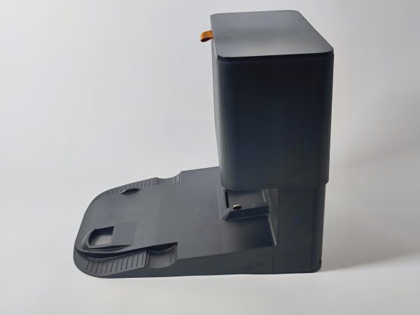 irobot roomba j9+ robotstofzuiger met automatische leegfunctie en slimme navigatie zij-aanzicht oplaadstation