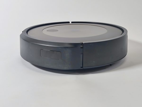 irobot roomba j9+ robotstofzuiger met automatische leegfunctie en slimme navigatie zij-aanzicht