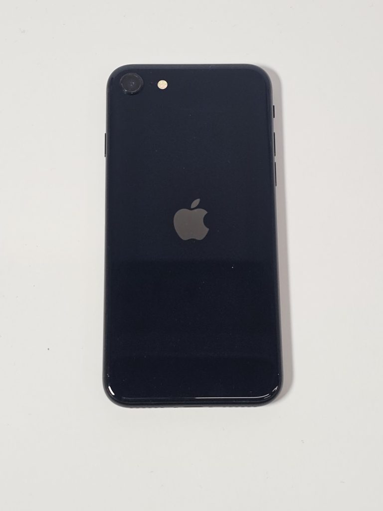 apple iphone se (2022) 64gb zwart 100% accu achterkant