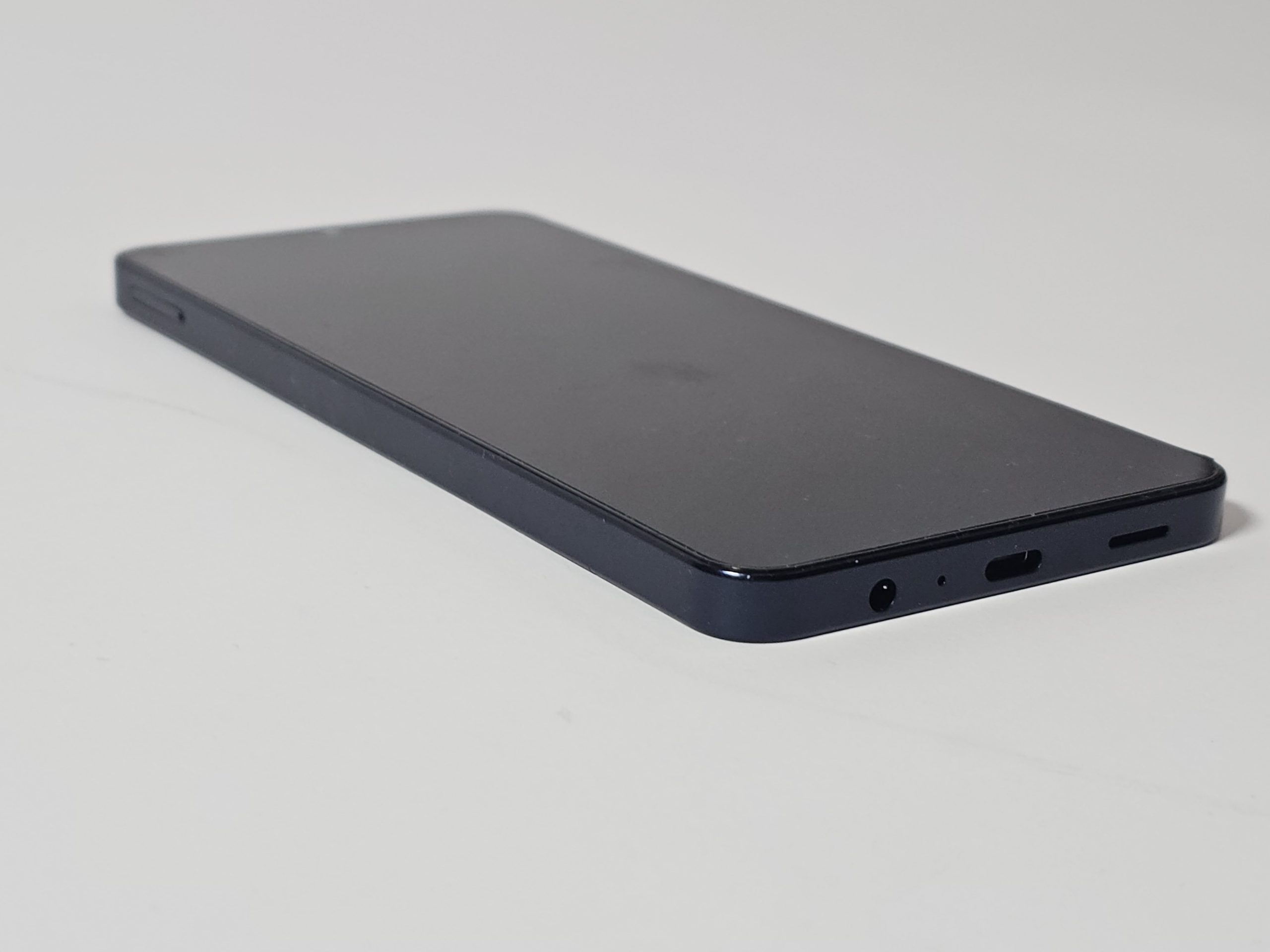 samsung galaxy a06 5g 64gb zwart zijkant