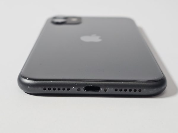 apple iphone 11 64gb zwart 82% accu input