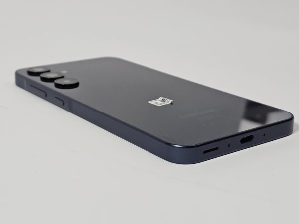 samsung galaxy a35 5g 128gb awesome navy zijkant