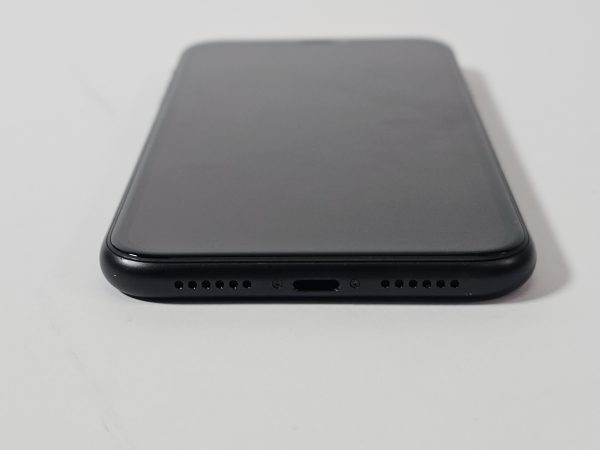 apple iphone xr 128gb zwart 97% accu input