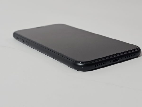 apple iphone xr 128gb zwart 97% accu zijkant