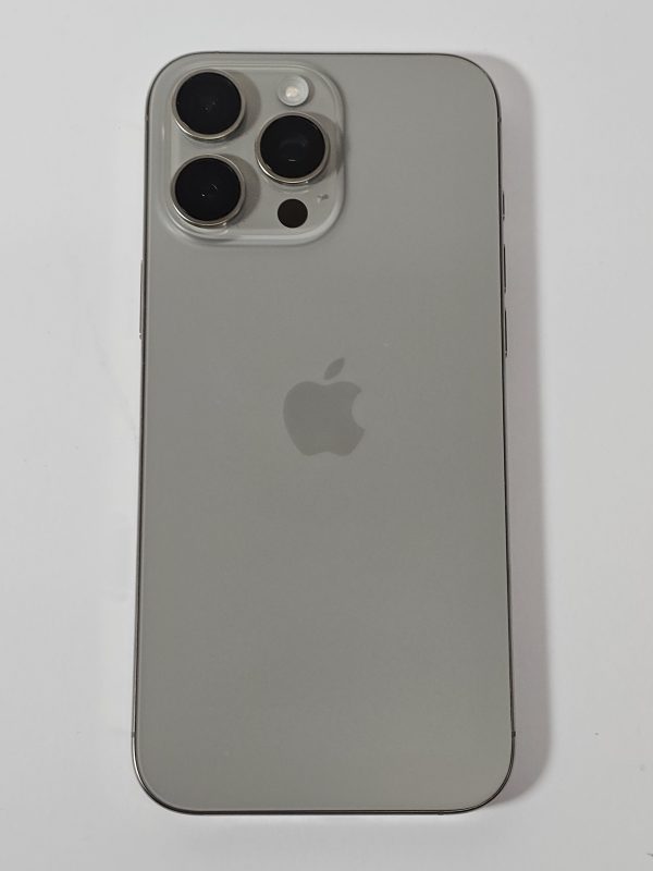 apple iphone 16 pro max 256gb natural 96% accu achterkant