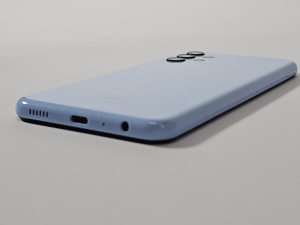 samsung galaxy a13 32gb blauw 4g zijkant