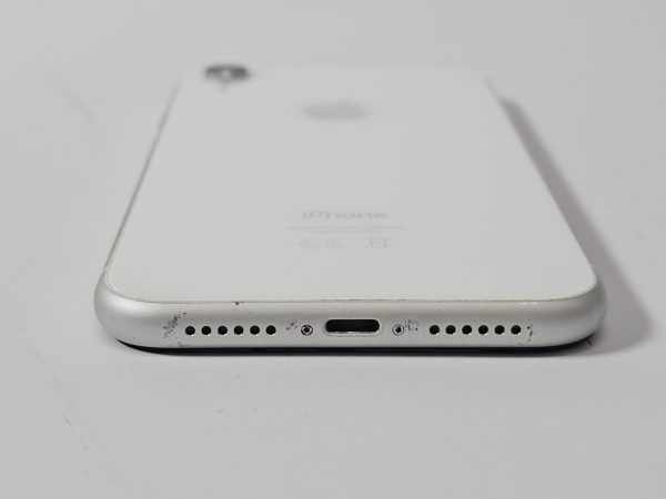 apple iphone xr 64gb wit 83% accu input
