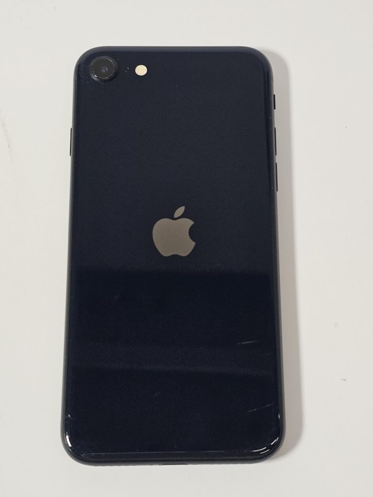 apple iphone se (2022) 128gb zwart | 2dehands staat a/b achterkant