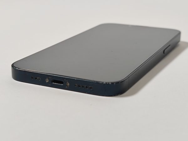 apple iphone 13 128gb zwart 86% accu - zij aanzicht rechts