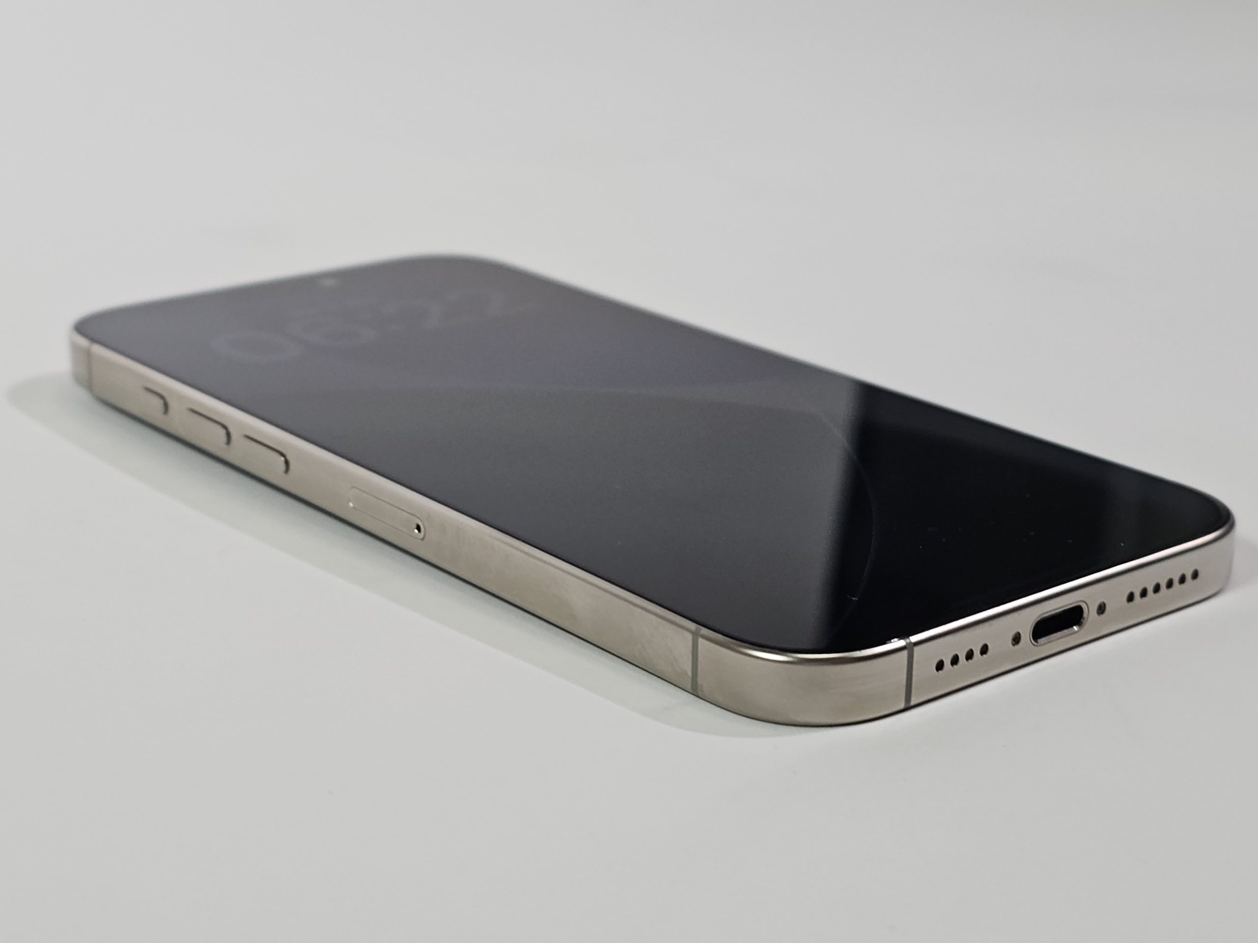 apple iphone 16 pro max 256gb natural 93% | 2dehands schuin