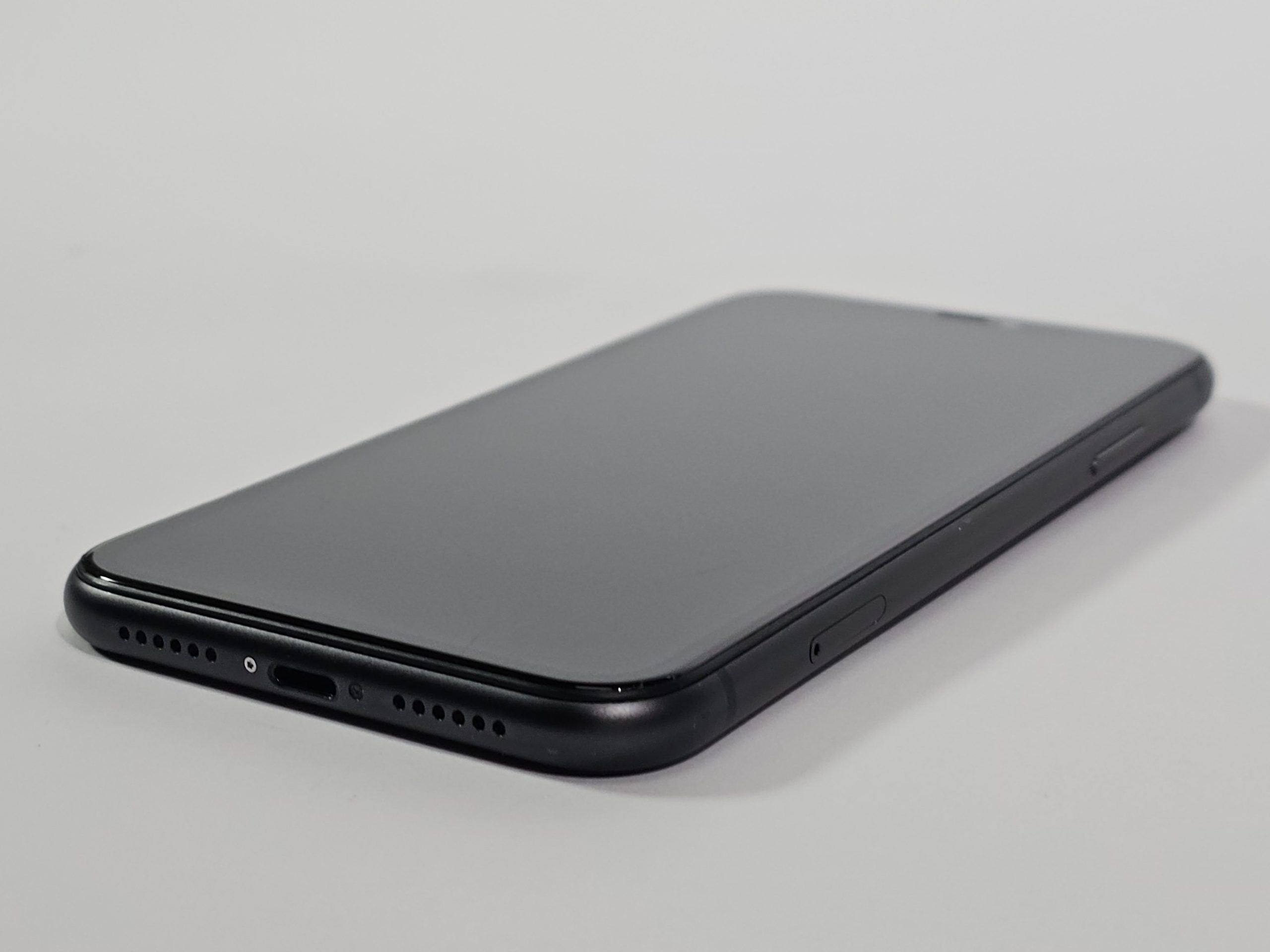 apple iphone 11 64gb zwart 88% | tweedehands schuin