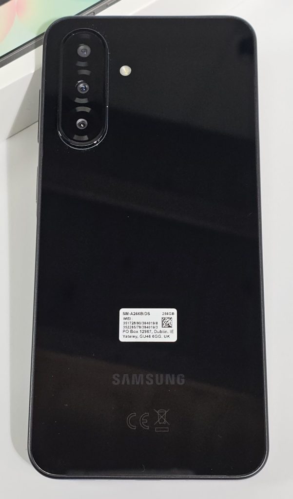 samsung galaxy a26 5g 256gb 8gb ram zwart | 2dehands achterkant