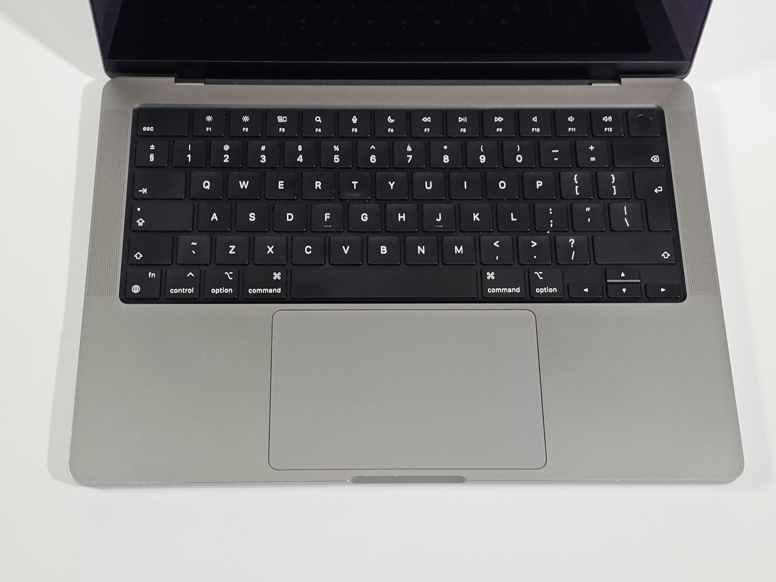 apple macbook pro 2021 m1 pro 14 inch 91% | 2dehands toetsenbord