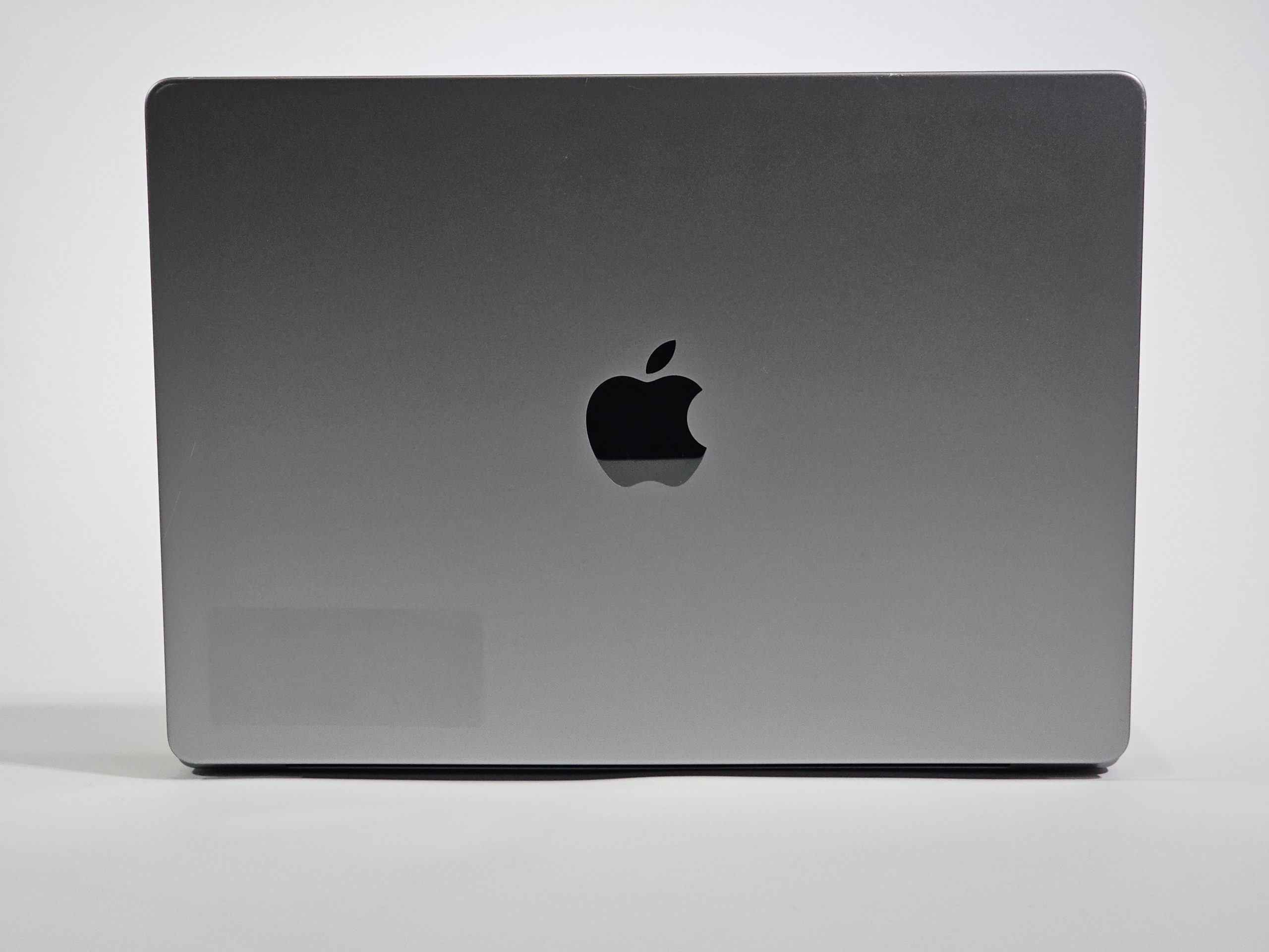 apple macbook pro 2021 m1 pro 14 inch 91% | 2dehands achterkant