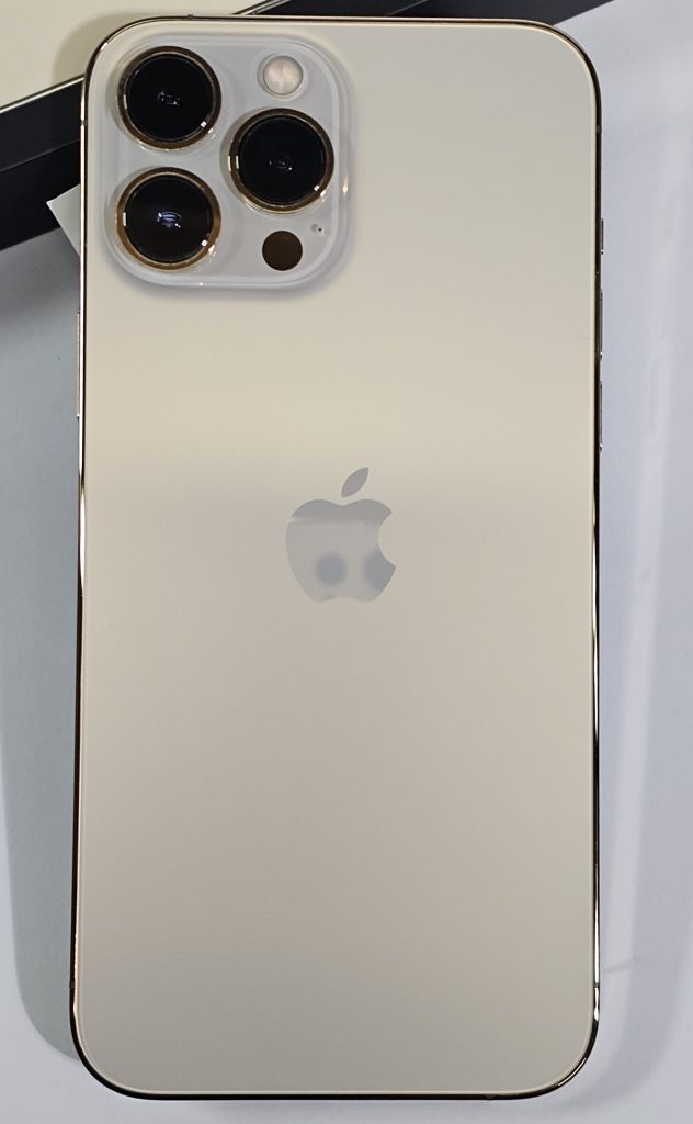 apple iphone 13 pro max 256gb goud 88% accu | 2dehands achterkant