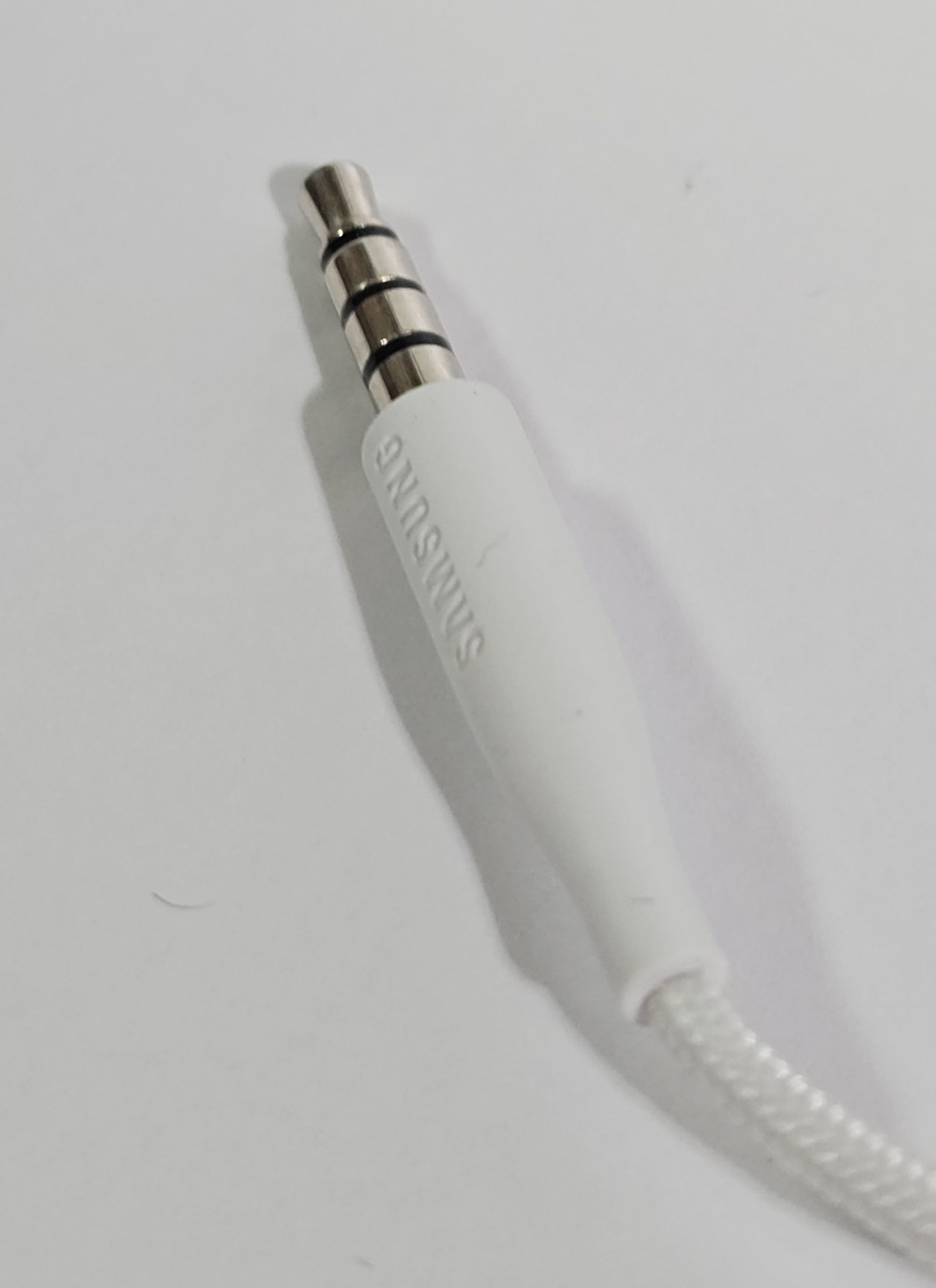 samsung akg oortjes 3,5mm jack aansluiting wit | nieuw kabel