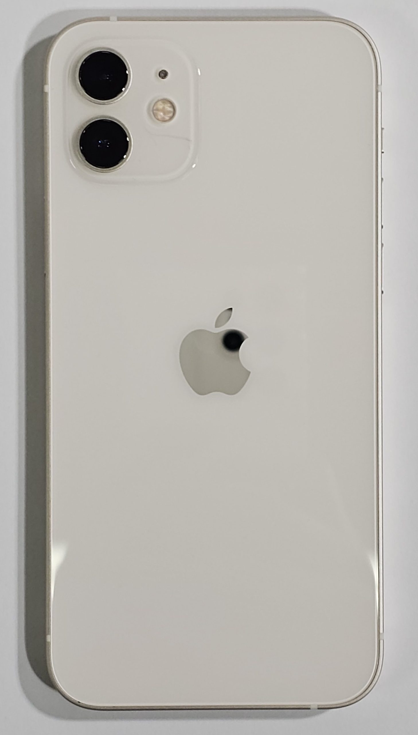 apple iphone 12 64gb wit 89% | tweedehands achterkant