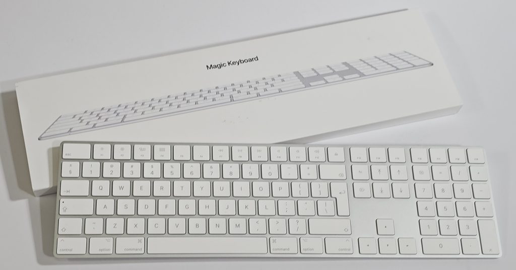apple magic keyboard qwerty aluminium | retourdeal